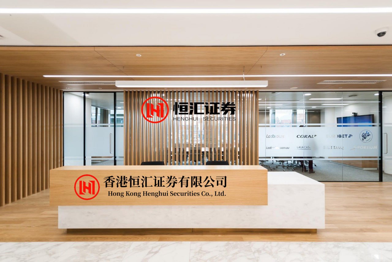 策略联盟 机器人、火箭、Robotaxi、光伏....马斯克在达沃斯“又画了很多饼”